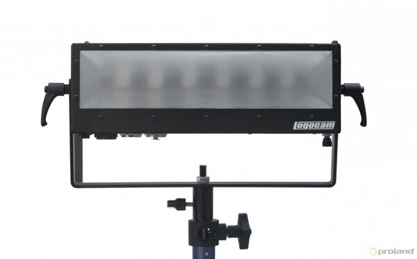 BL100-D LED 3200/5600 DMX  Прибор осветительный заполняющего и фонового света мощностью 70 Вт